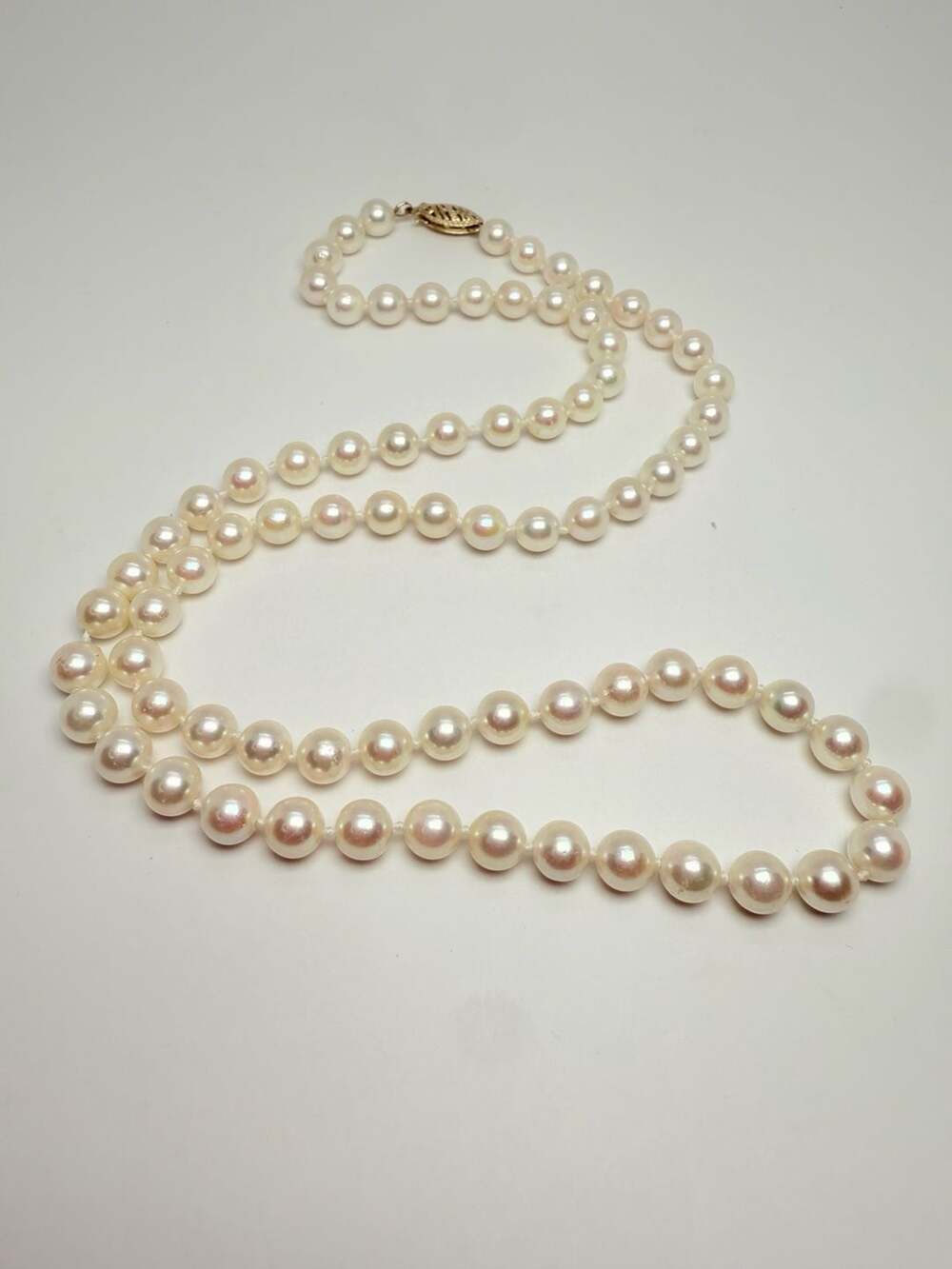 Vintage 14K Yellow Gold Cultured Pearl Strand Necklace White
